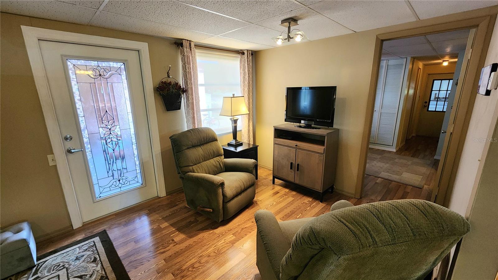 Image 6 of 52 For 3300 26th Avenue E 102