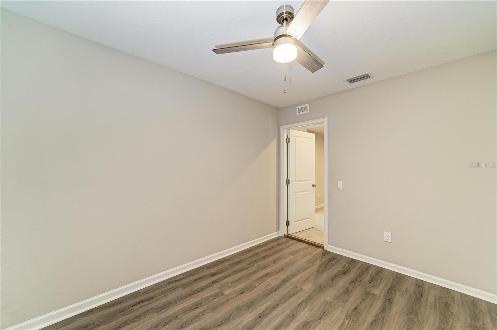 Image 33 of 50 For 11607 Brookside Drive