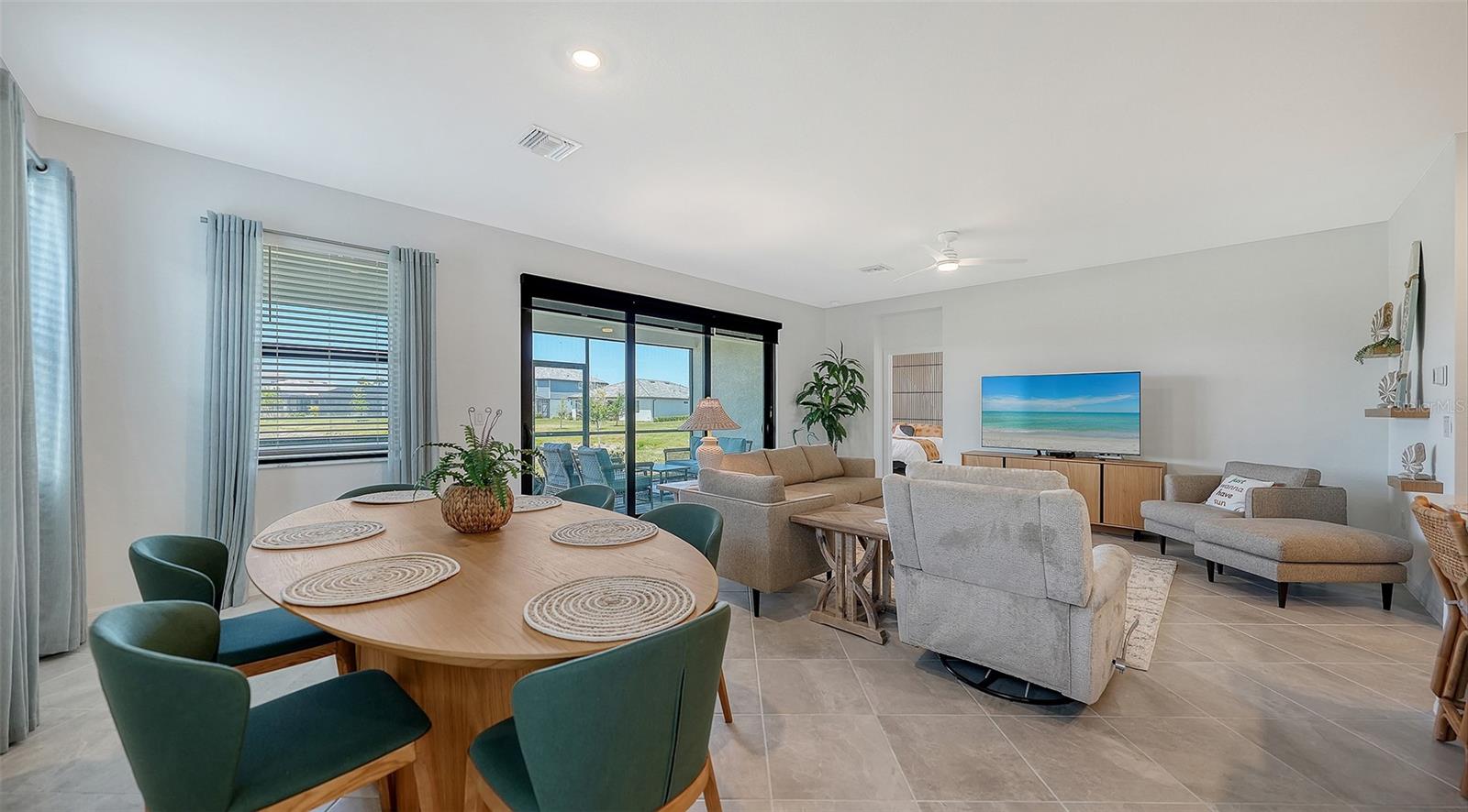 Image 11 of 90 For 17233 Moonflower Drive