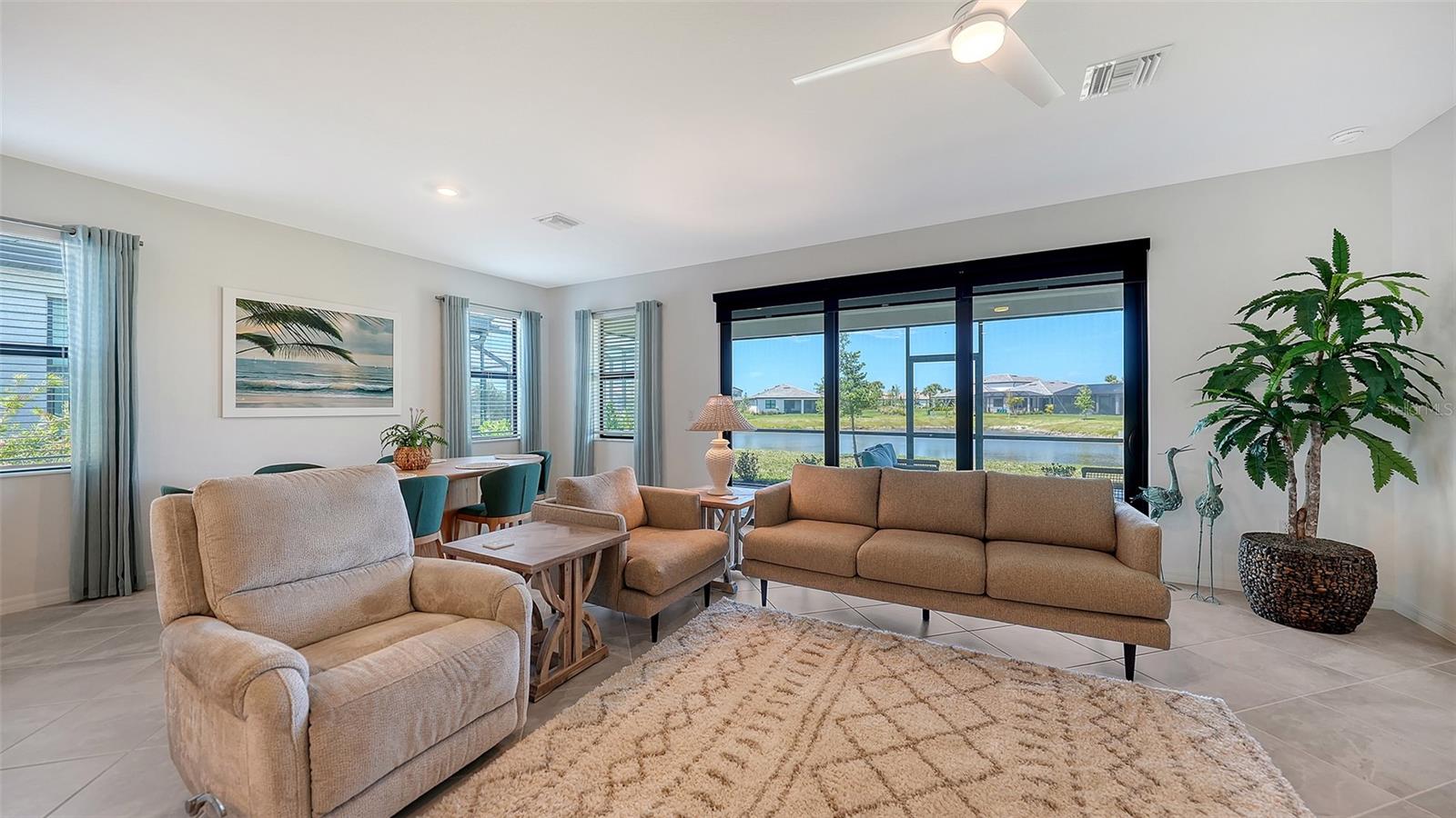 Image 14 of 90 For 17233 Moonflower Drive