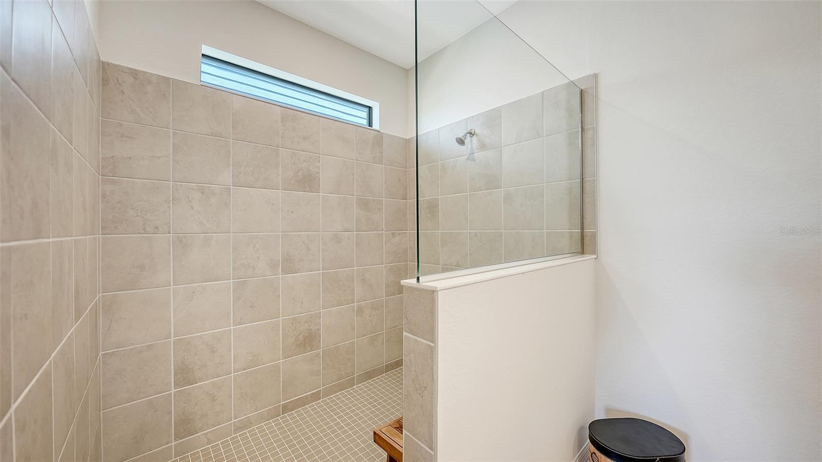 Image 27 of 90 For 17233 Moonflower Drive