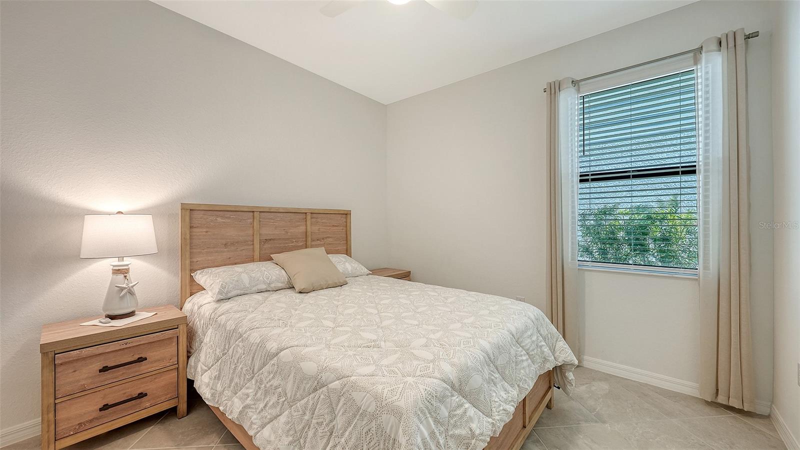 Image 28 of 90 For 17233 Moonflower Drive