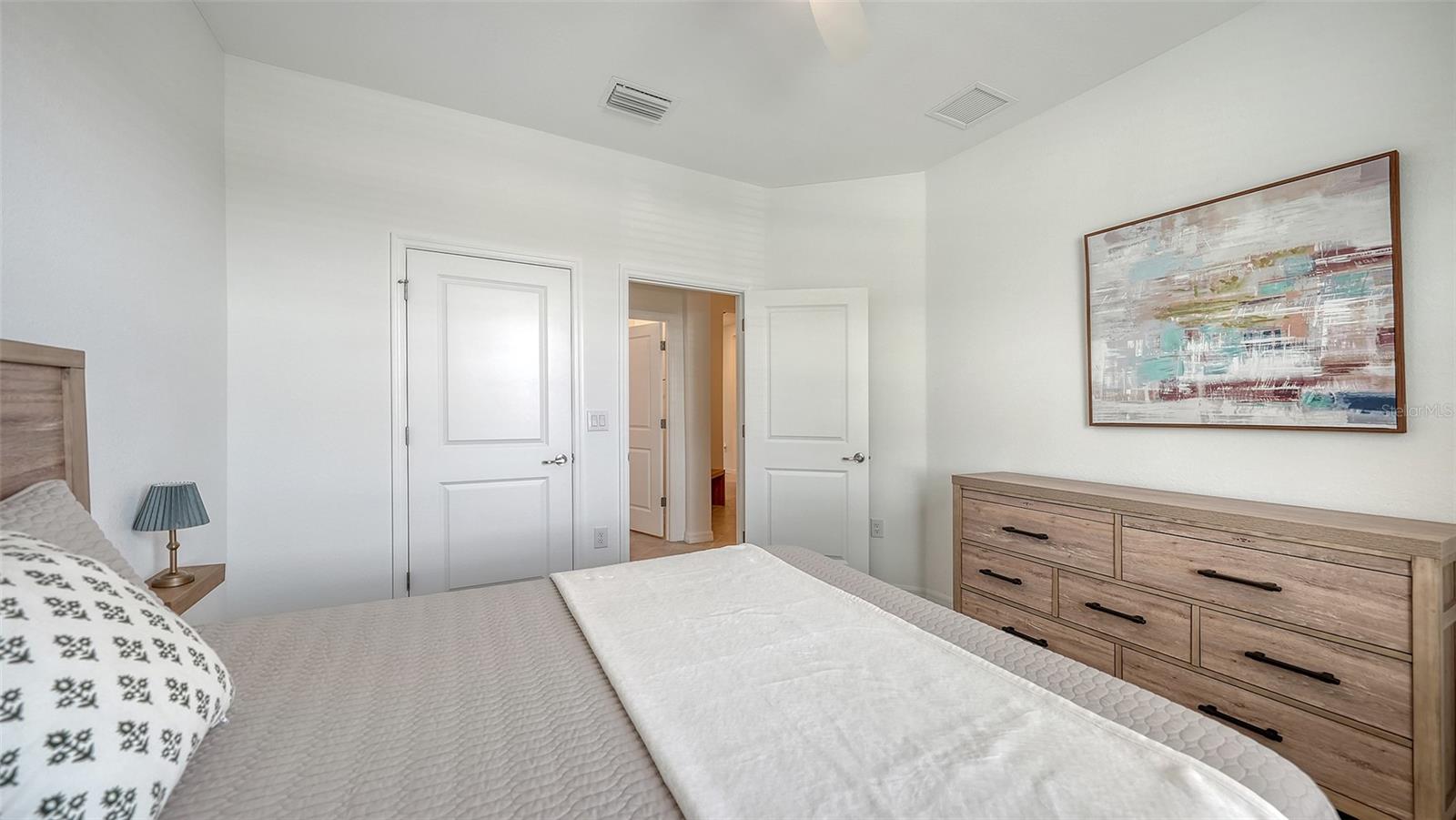 Image 36 of 90 For 17233 Moonflower Drive