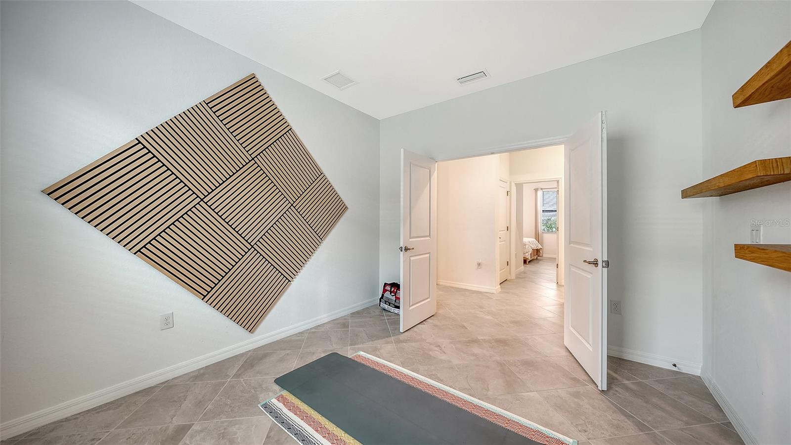 Image 43 of 90 For 17233 Moonflower Drive