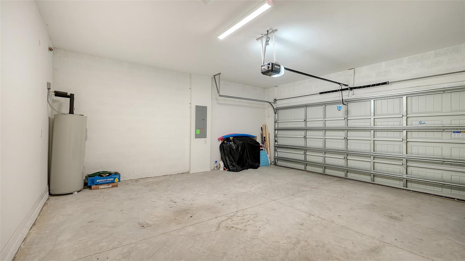 Image 47 of 90 For 17233 Moonflower Drive