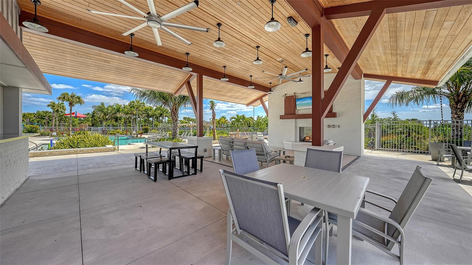 Image 78 of 90 For 17233 Moonflower Drive