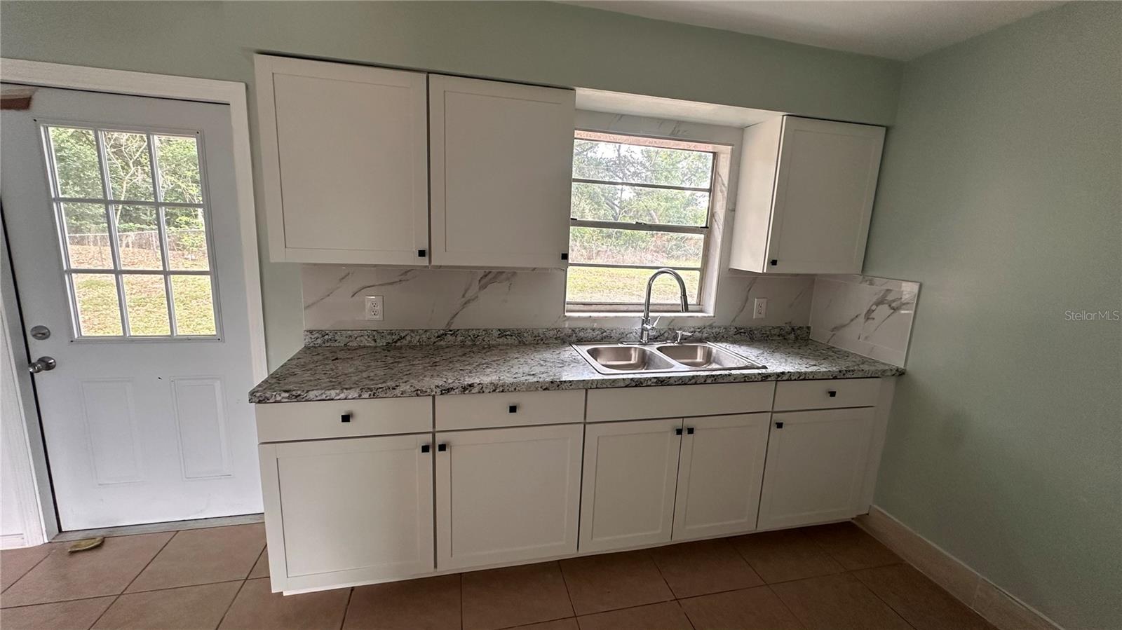 Image 3 of 12 For 2587 Sunrise Terrace