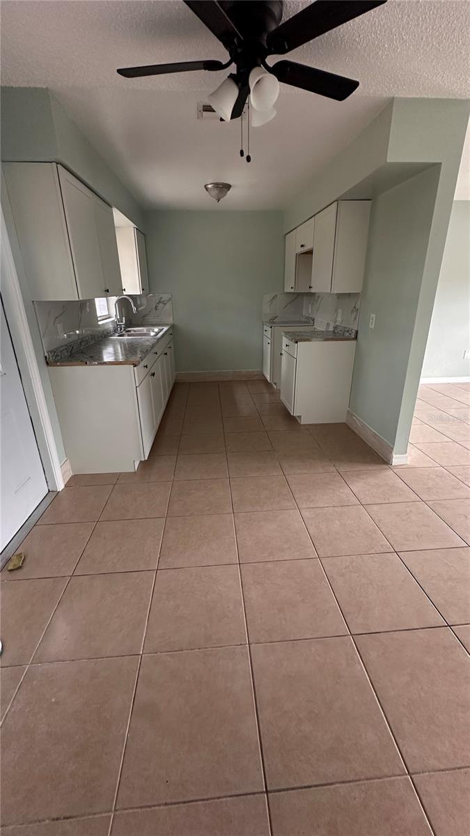 Image 4 of 12 For 2587 Sunrise Terrace