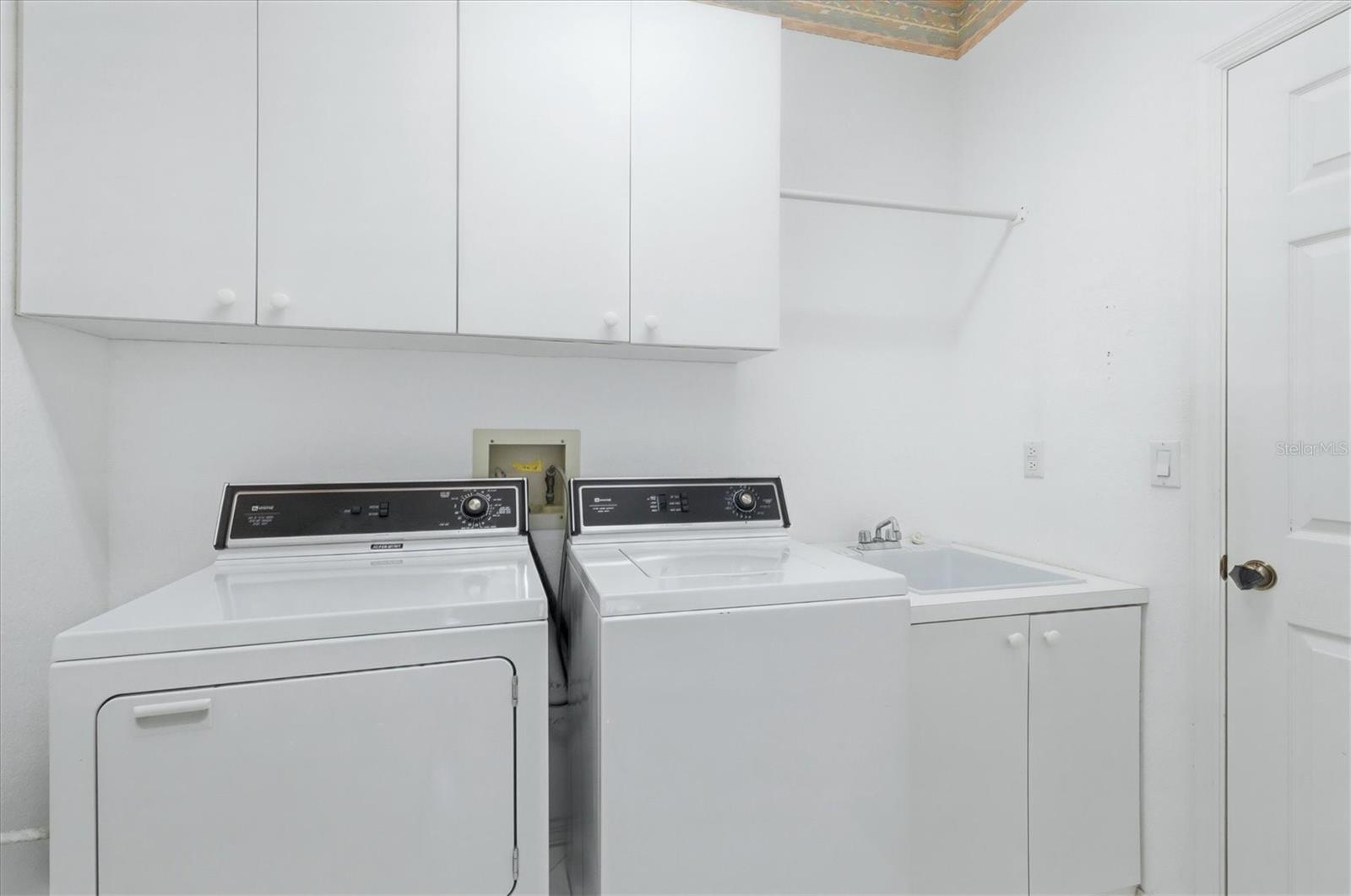 Image 19 of 68 For 6505 Berkshire Place