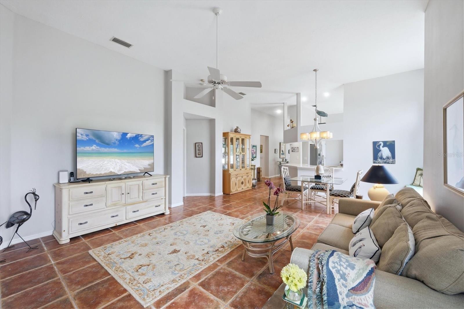 Image 10 of 75 For 7731 Whitebridge Glen