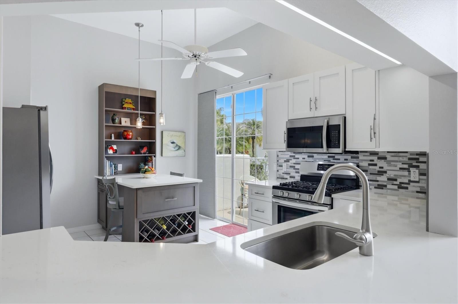 Image 13 of 75 For 7731 Whitebridge Glen