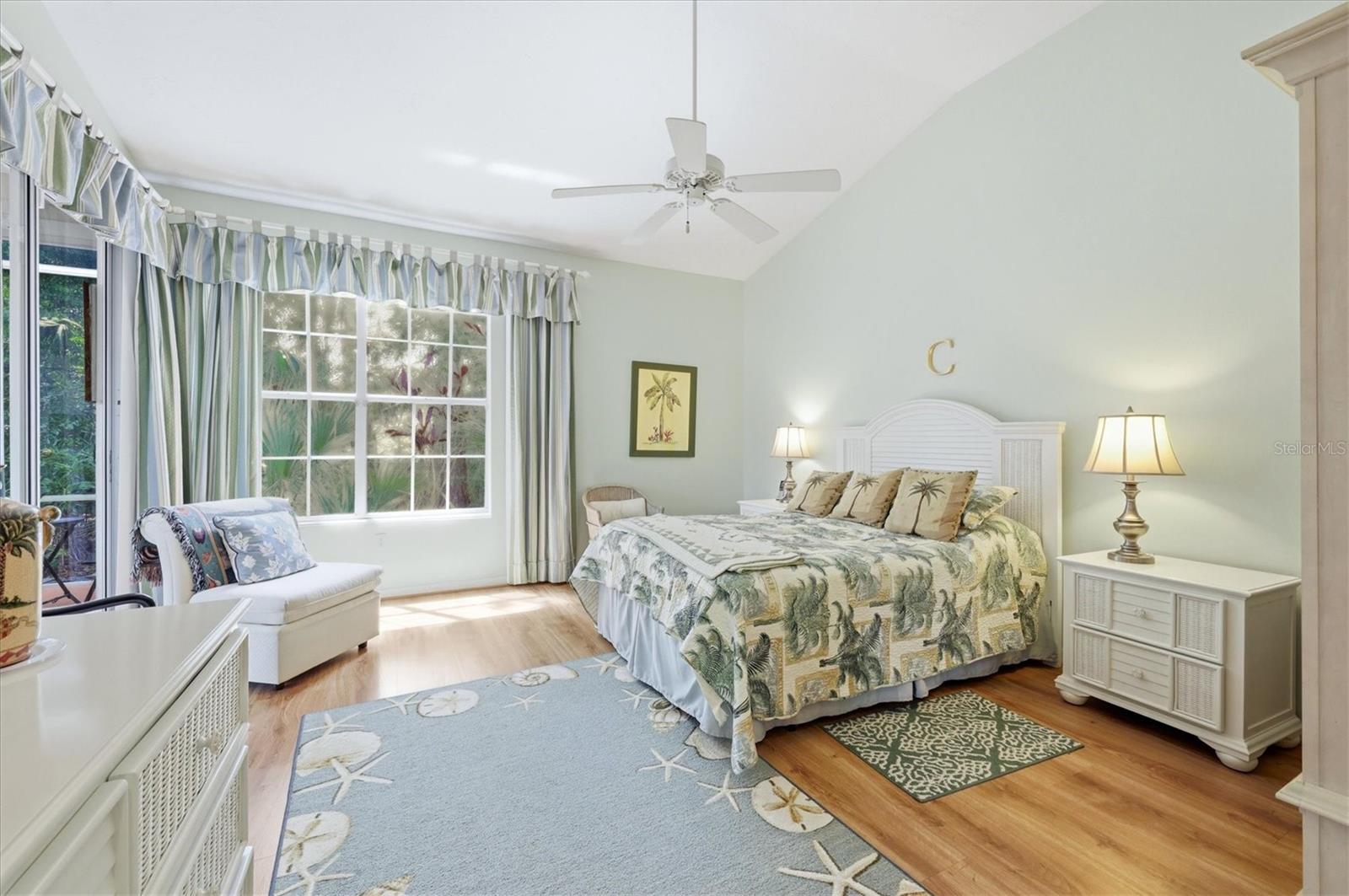 Image 18 of 75 For 7731 Whitebridge Glen