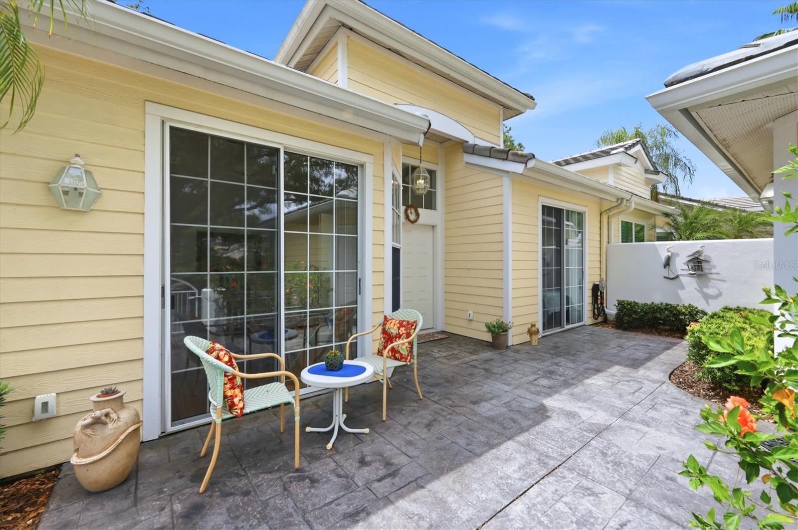 Image 4 of 75 For 7731 Whitebridge Glen