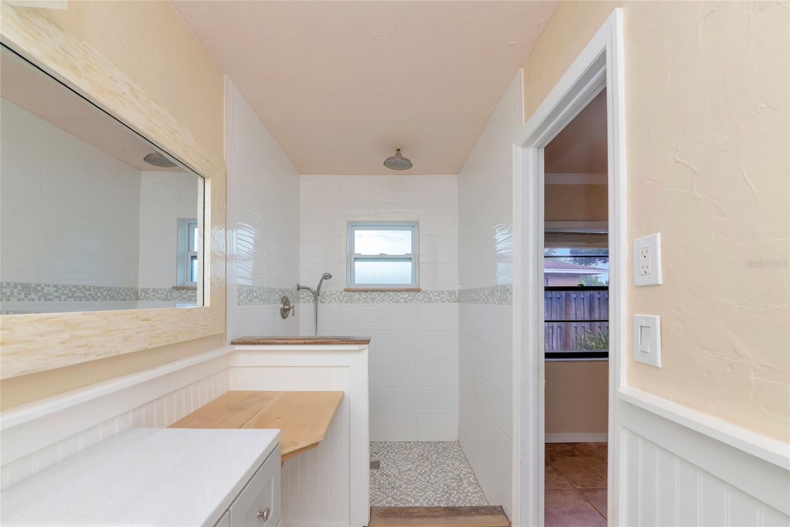 Image 18 of 30 For 2529 Golden Poinciana Place