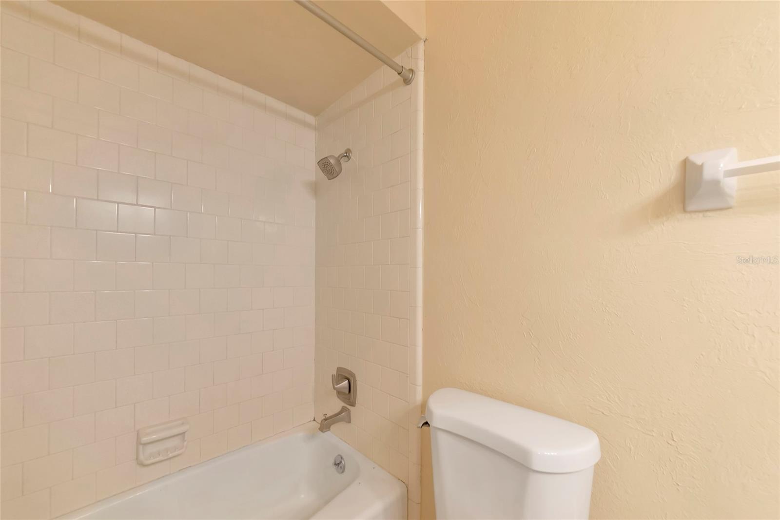 Image 21 of 30 For 2529 Golden Poinciana Place