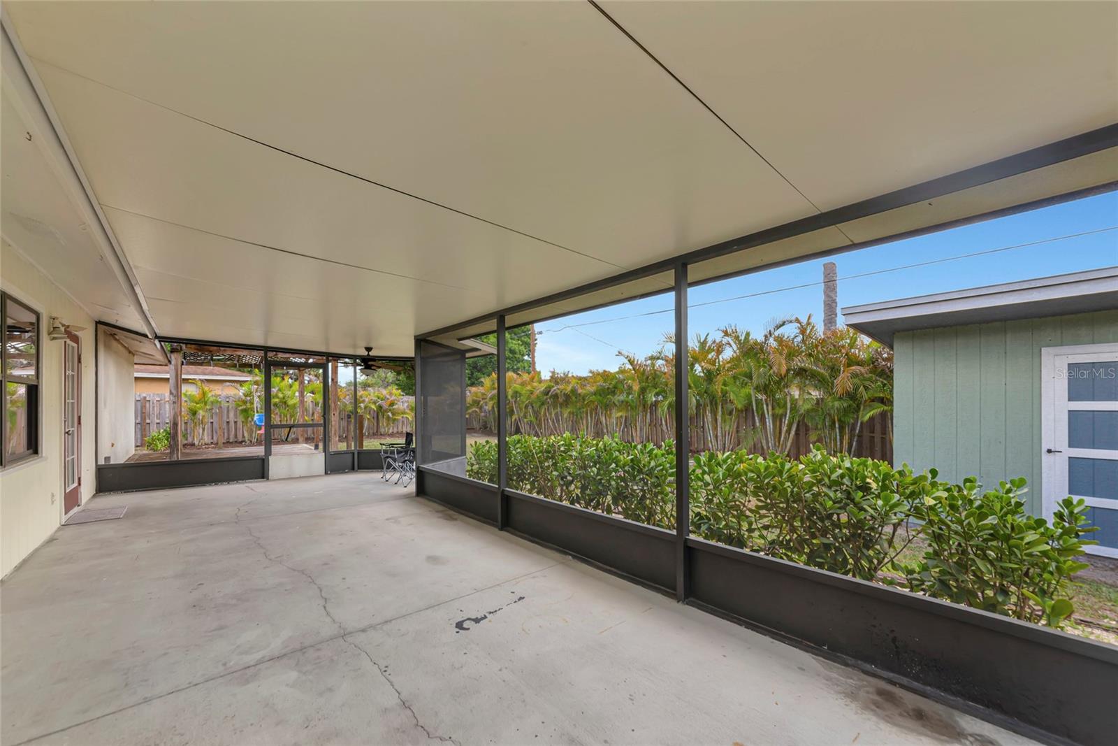 Image 22 of 30 For 2529 Golden Poinciana Place