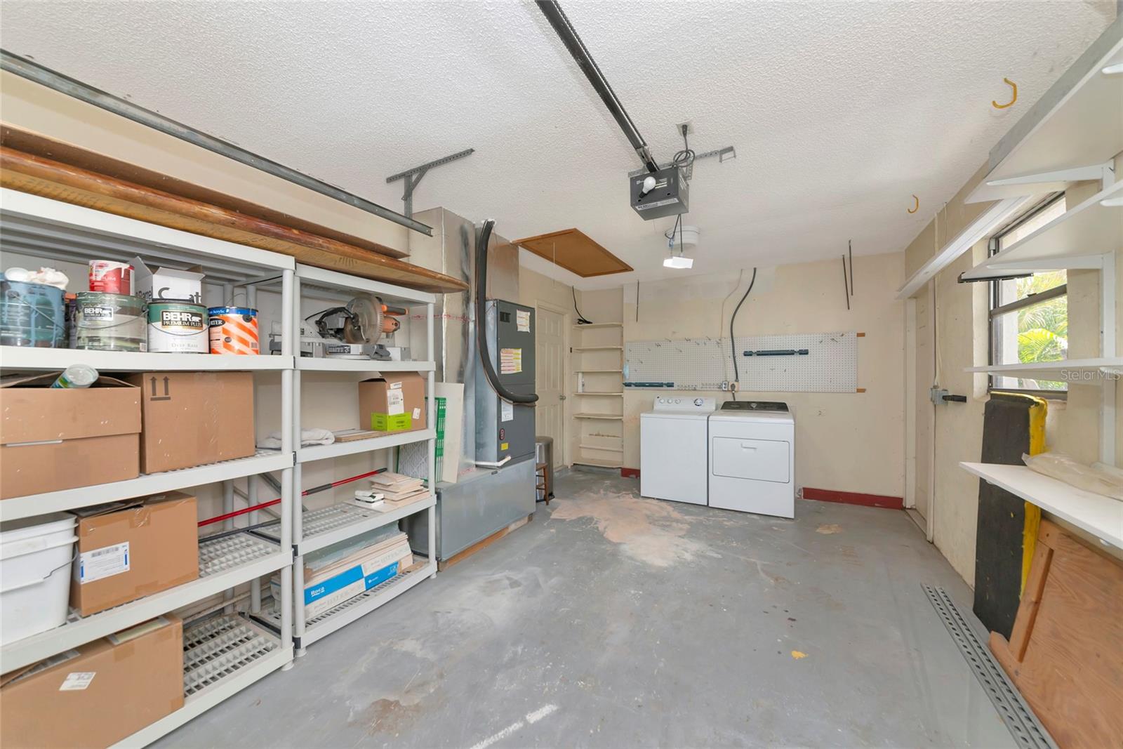 Image 28 of 30 For 2529 Golden Poinciana Place