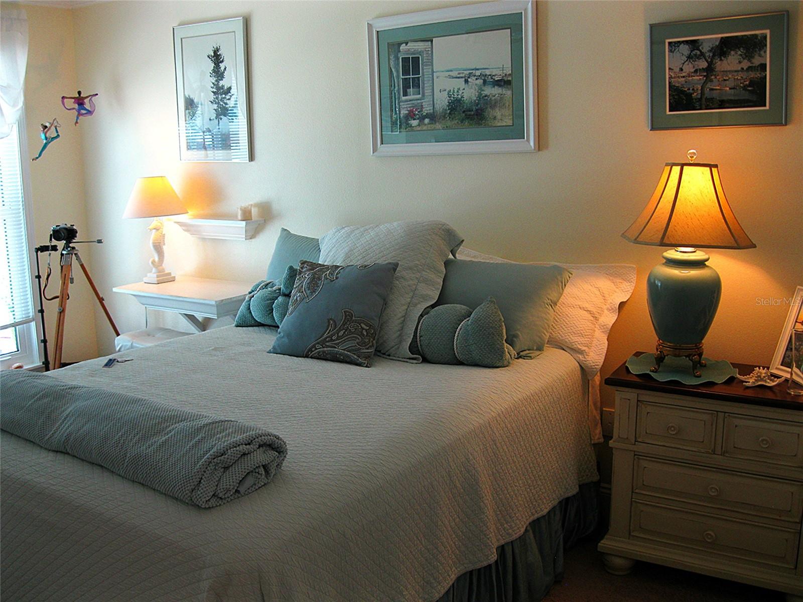 Image 13 of 32 For 876 Audubon Drive 876