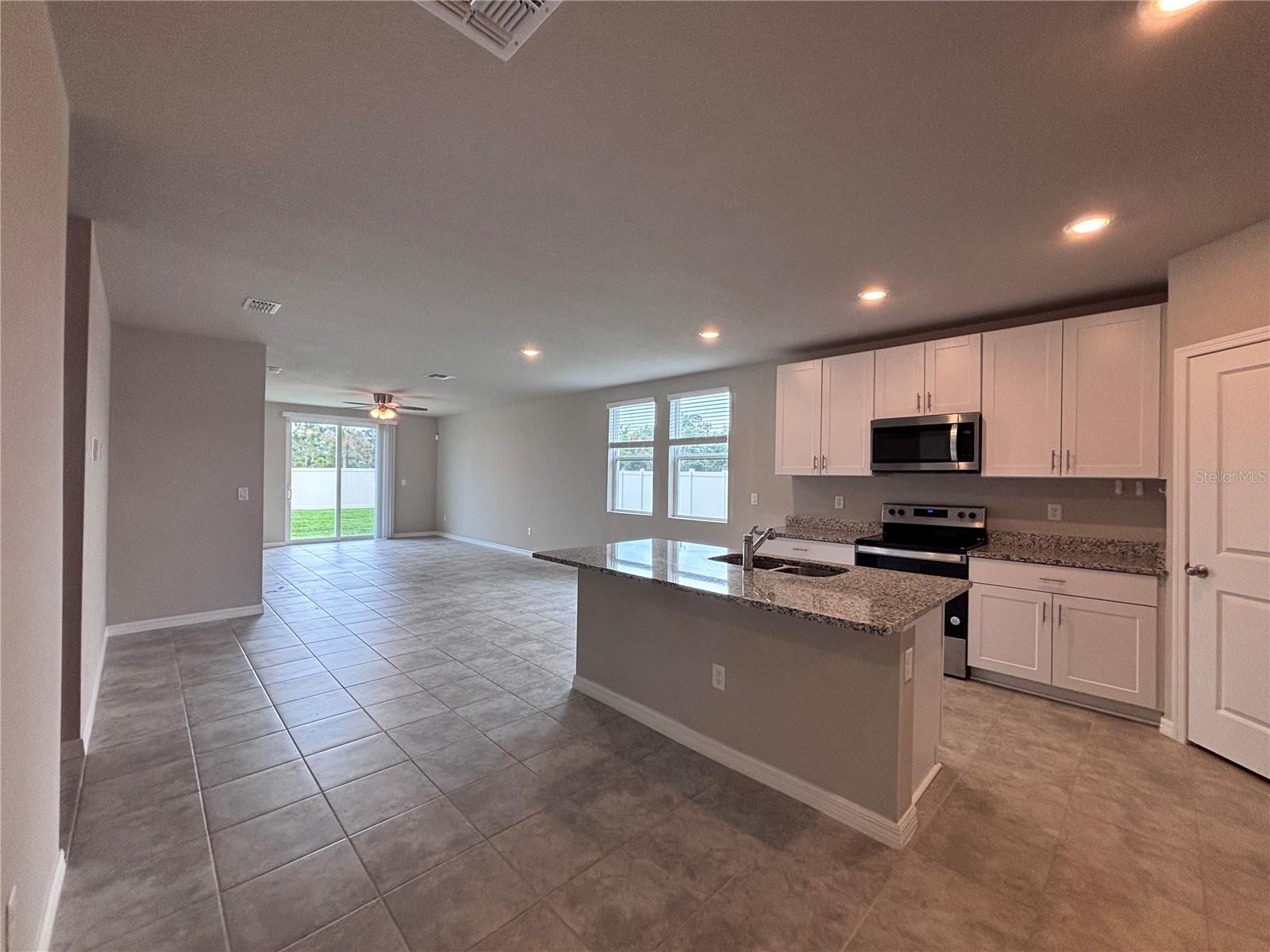 Image 15 of 36 For 7009 Feather River Place