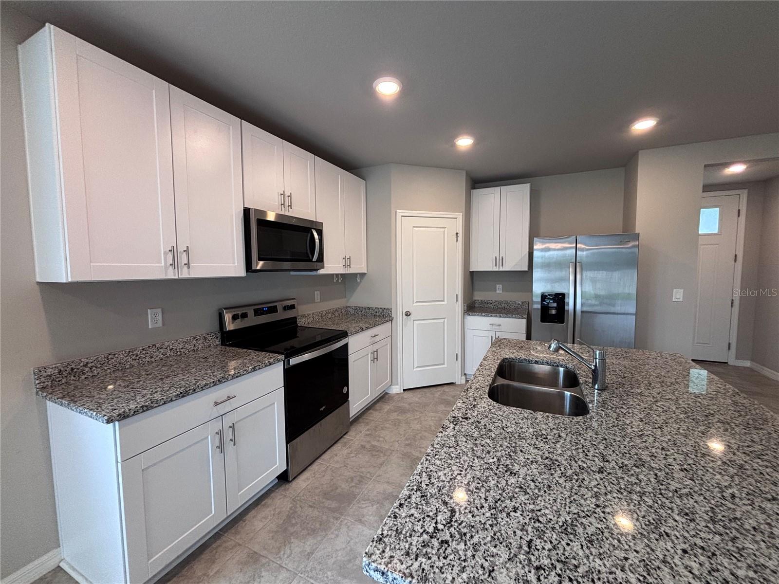 Image 16 of 36 For 7009 Feather River Place