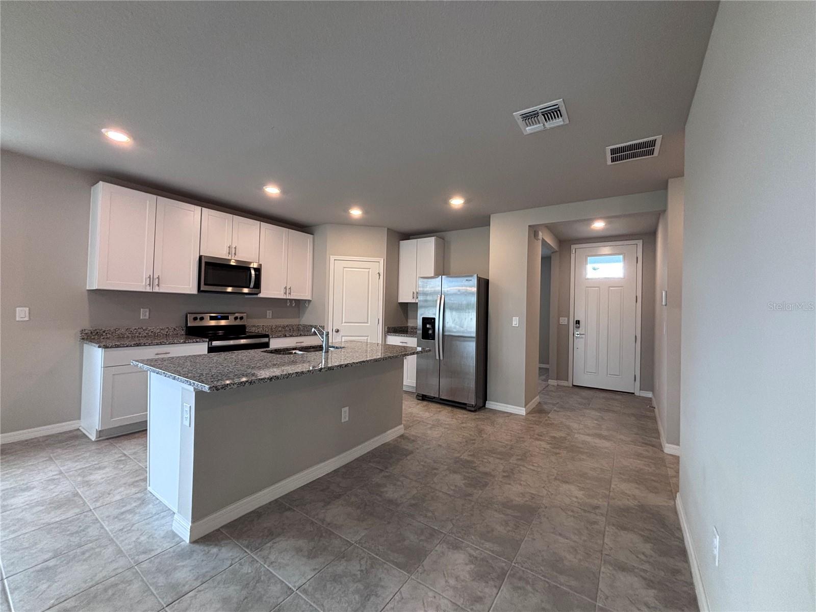 Image 19 of 36 For 7009 Feather River Place