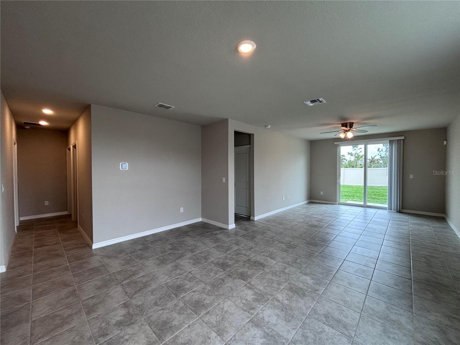 Image 21 of 36 For 7009 Feather River Place