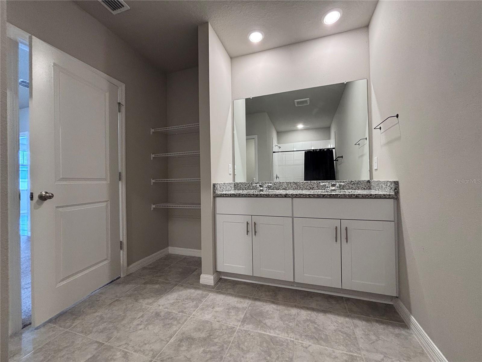 Image 29 of 36 For 7009 Feather River Place