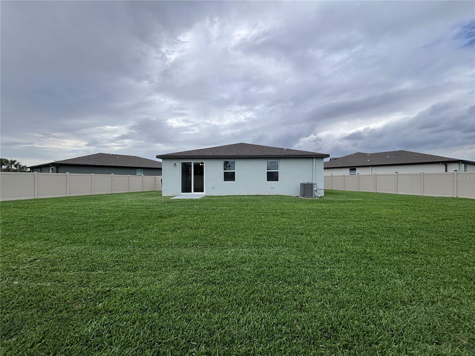 Image 7 of 36 For 7009 Feather River Place