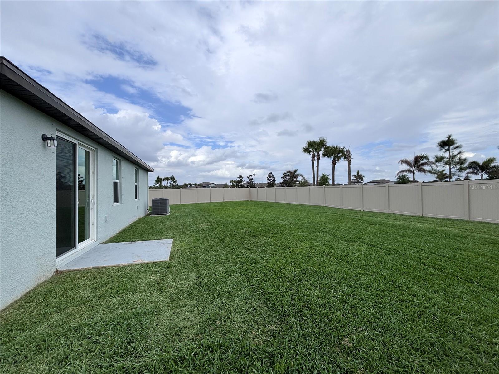 Image 8 of 36 For 7009 Feather River Place