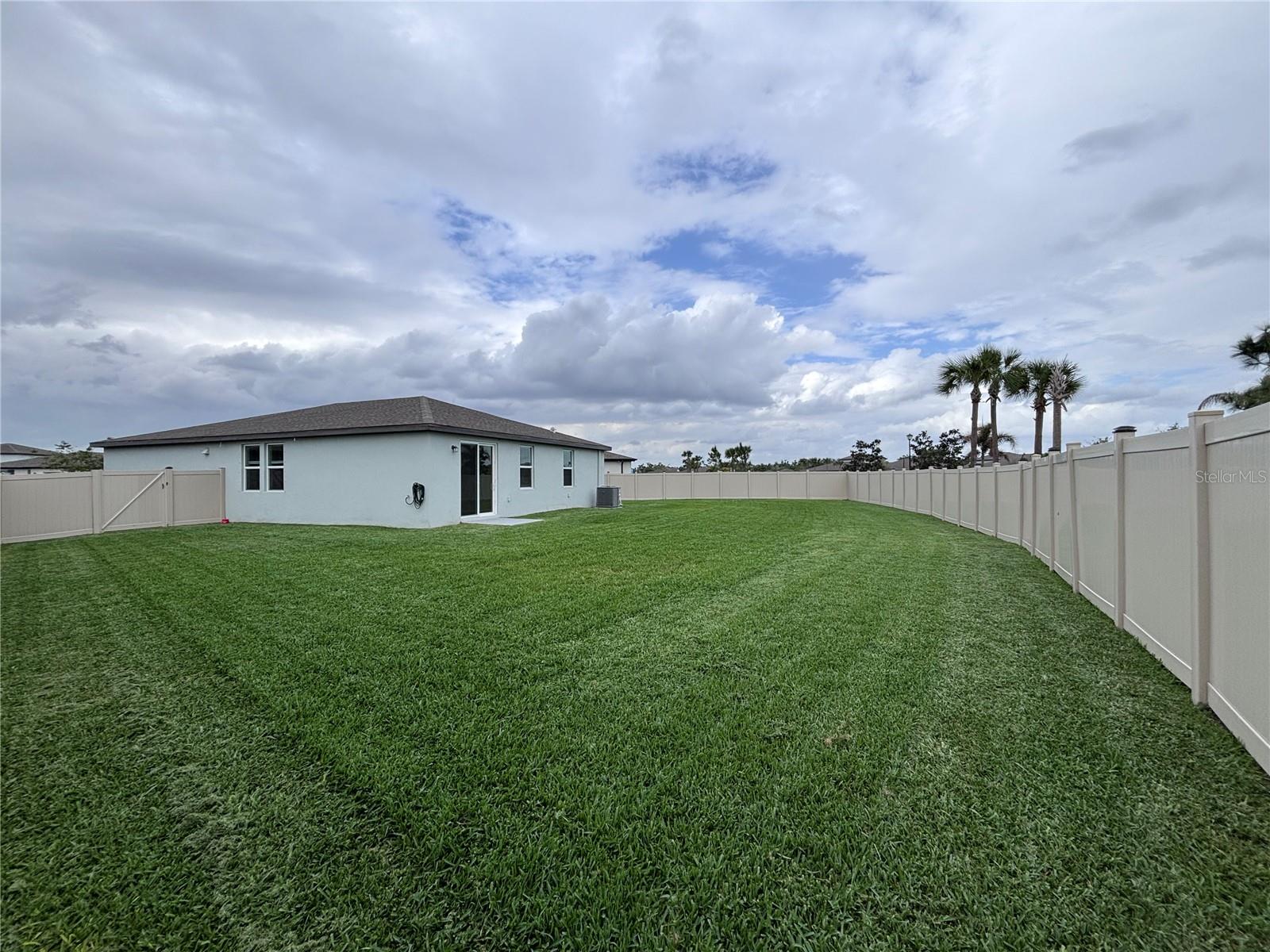 Image 9 of 36 For 7009 Feather River Place