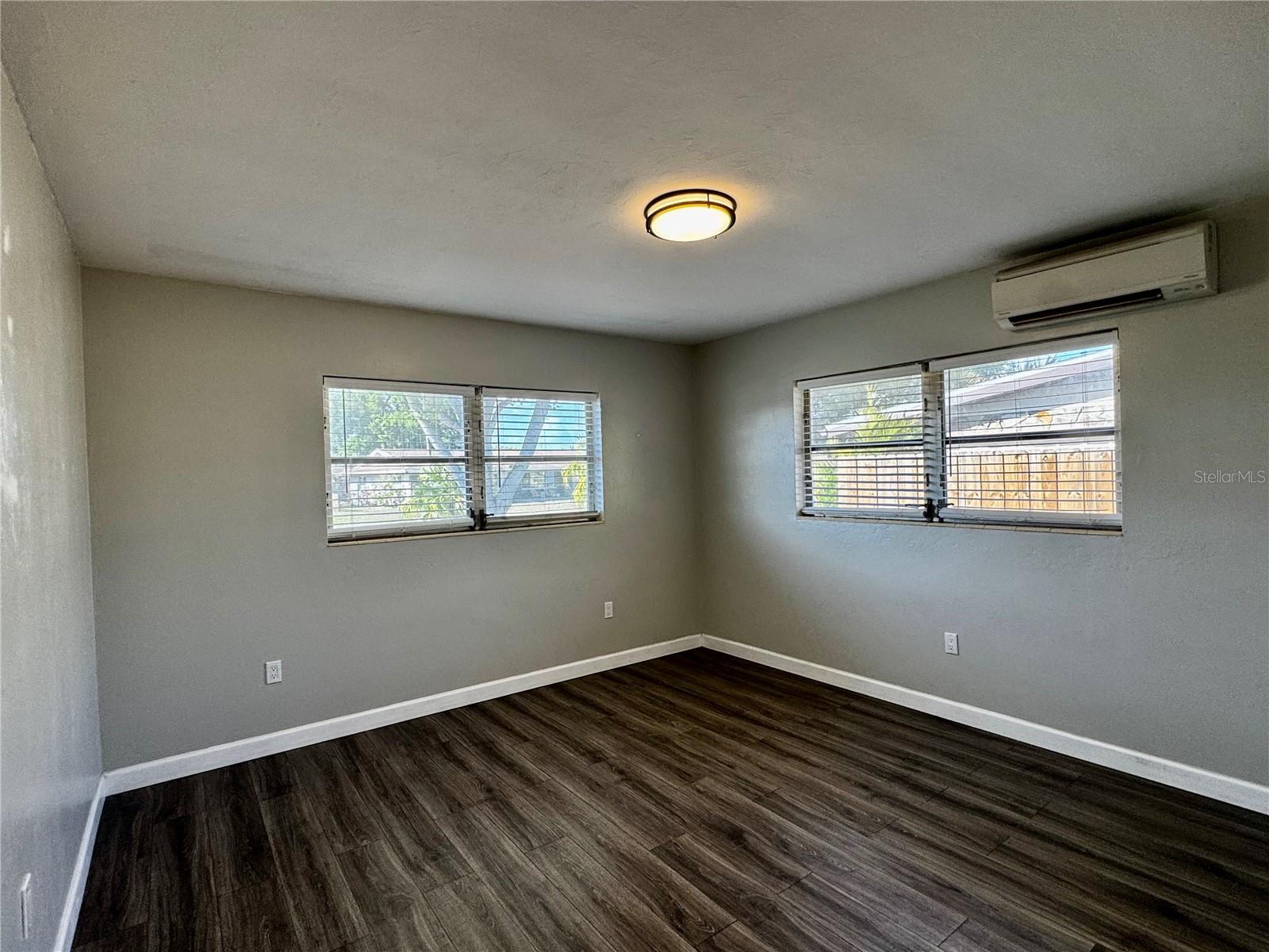 Image 11 of 15 For 2624 Sunnybrook Drive