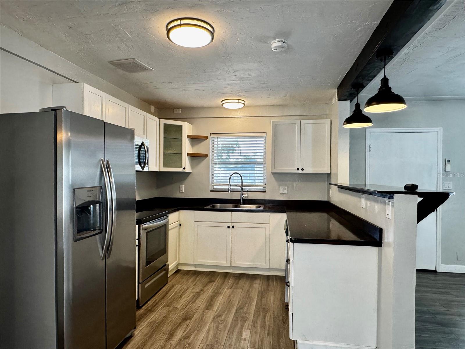 Image 4 of 15 For 2624 Sunnybrook Drive