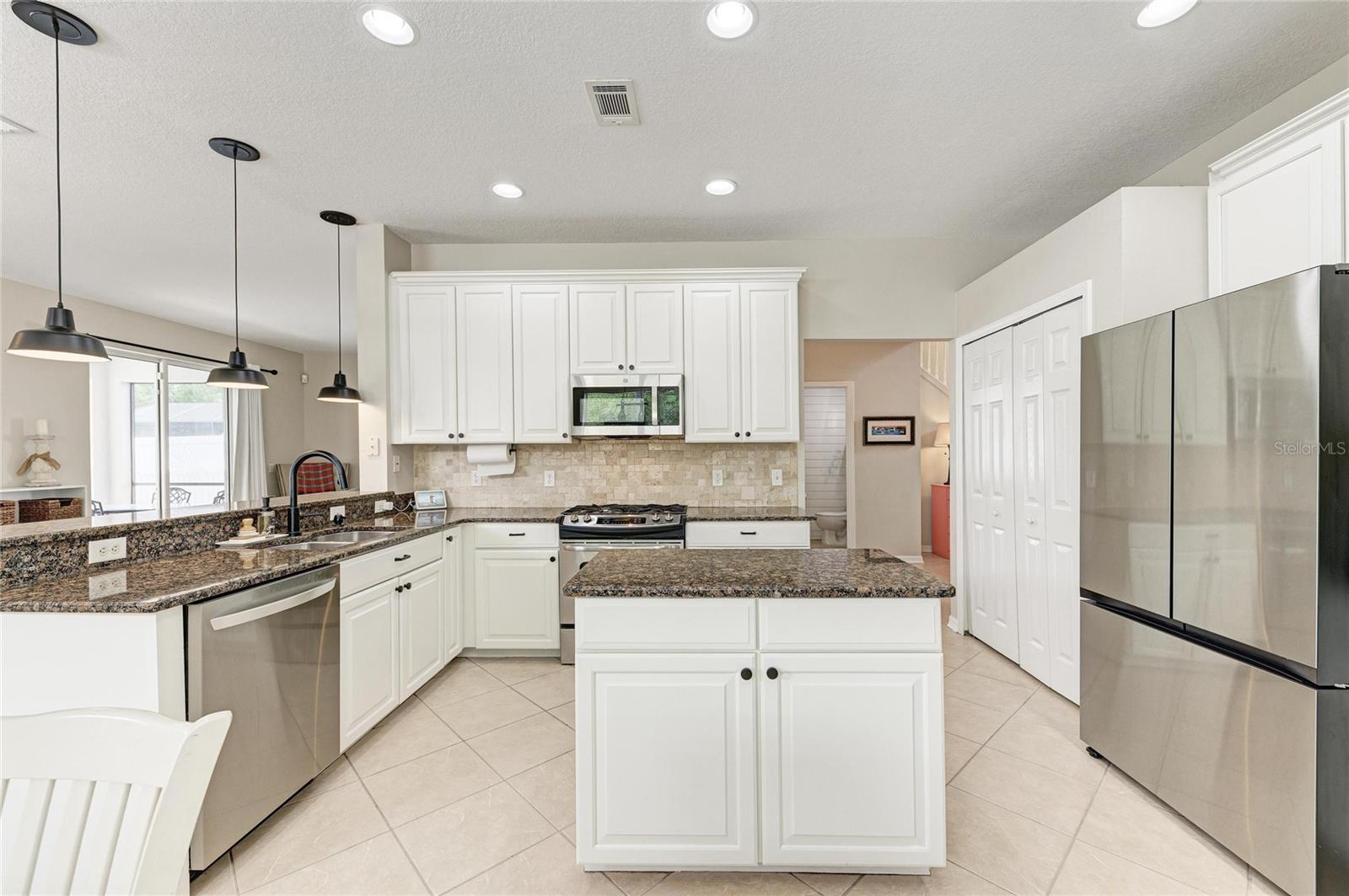 Image 16 of 54 For 6123 Blue Runner Court