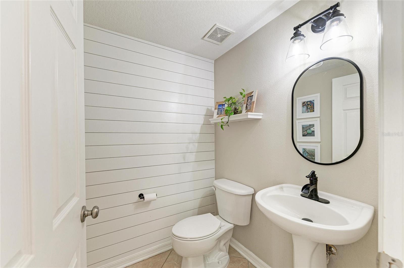 Image 22 of 54 For 6123 Blue Runner Court