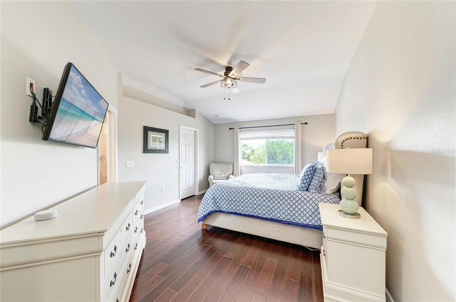 Image 24 of 54 For 6123 Blue Runner Court