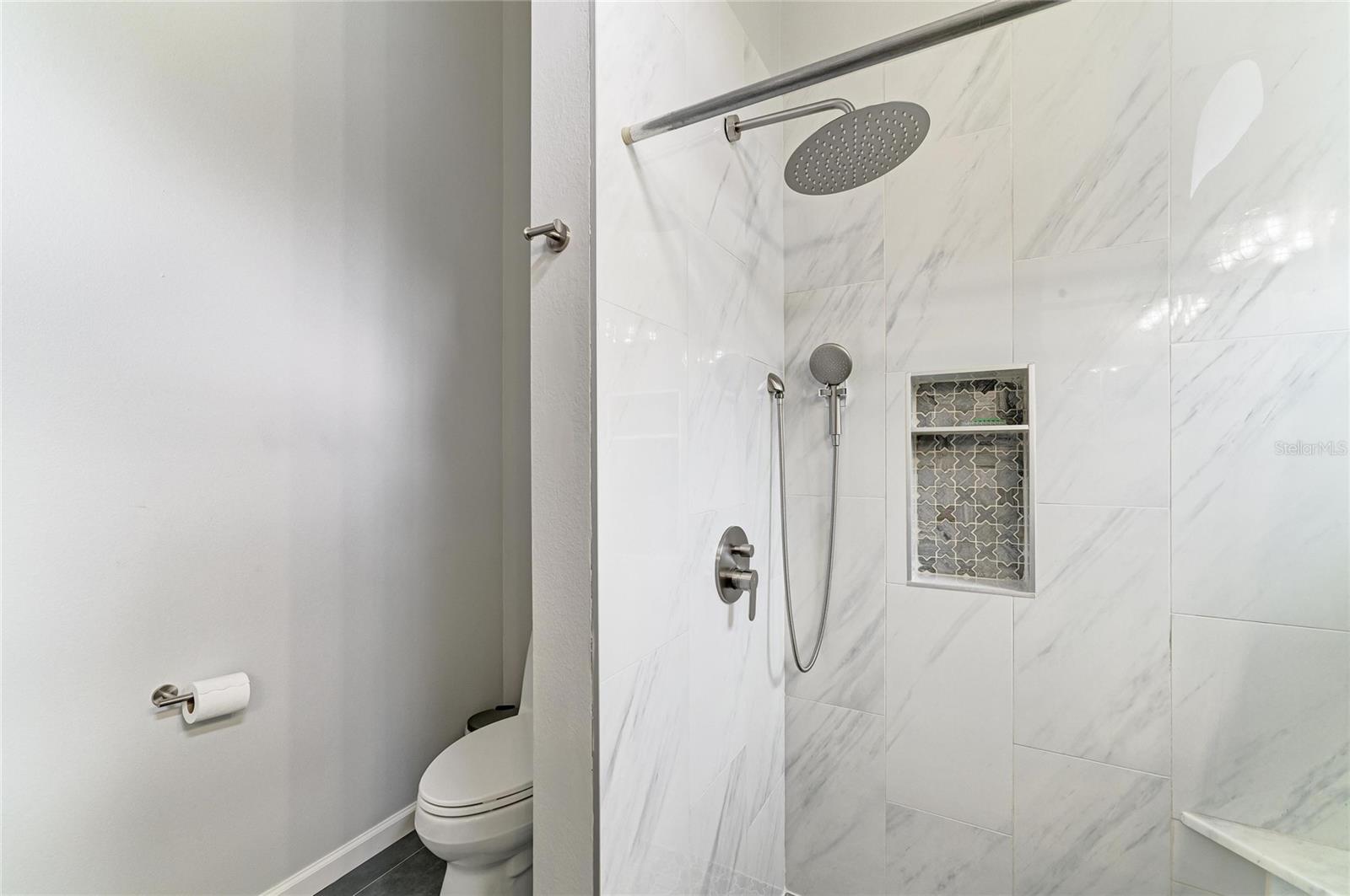 Image 25 of 57 For 1007 50th Street E