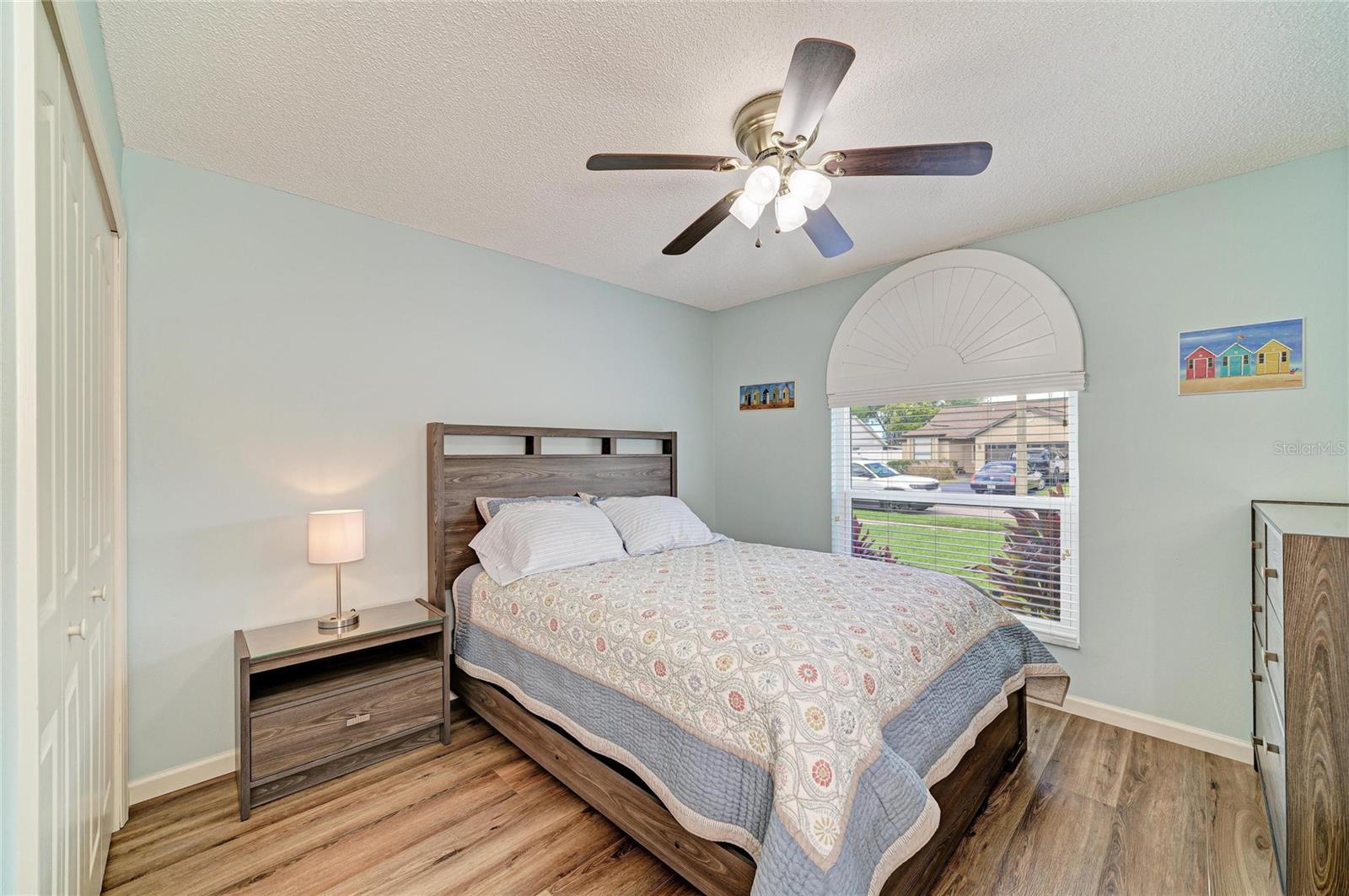 Image 29 of 57 For 1007 50th Street E