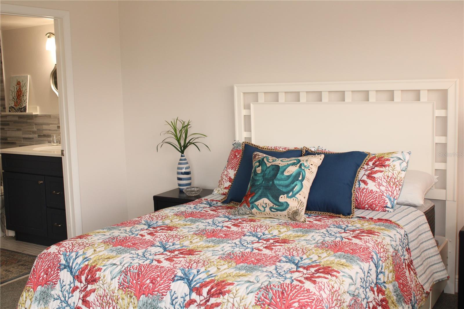 Image 21 of 61 For 4240 Ironwood Circle 404