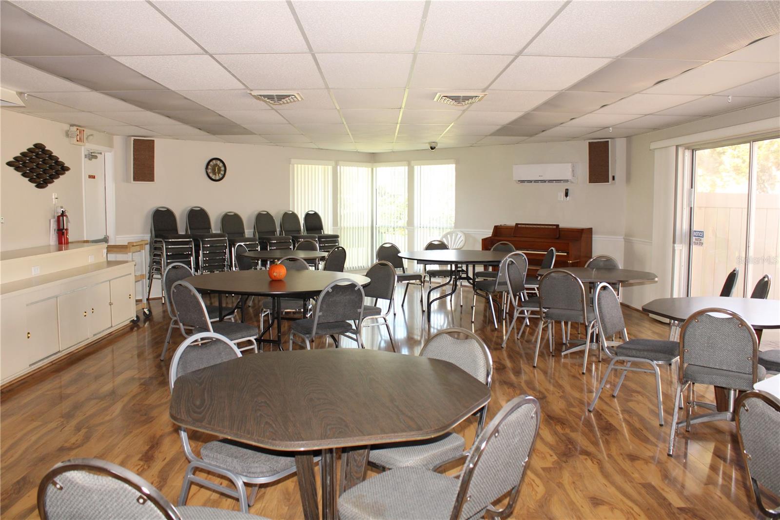 Image 51 of 61 For 4240 Ironwood Circle 404