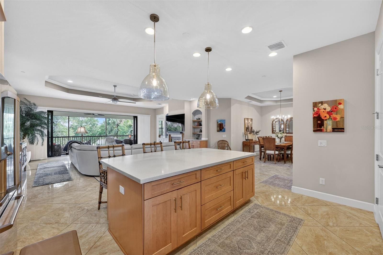 Image 17 of 75 For 13507 Messina Loop 103