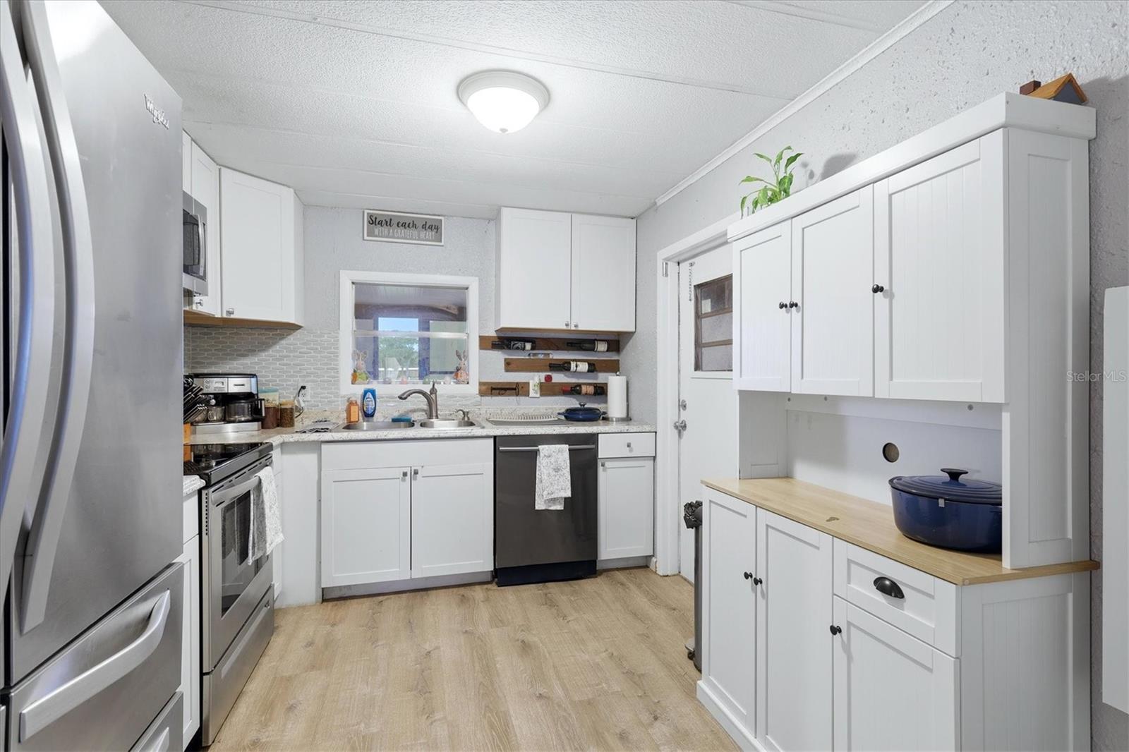 Image 12 of 39 For 6710 36th Avenue E 181