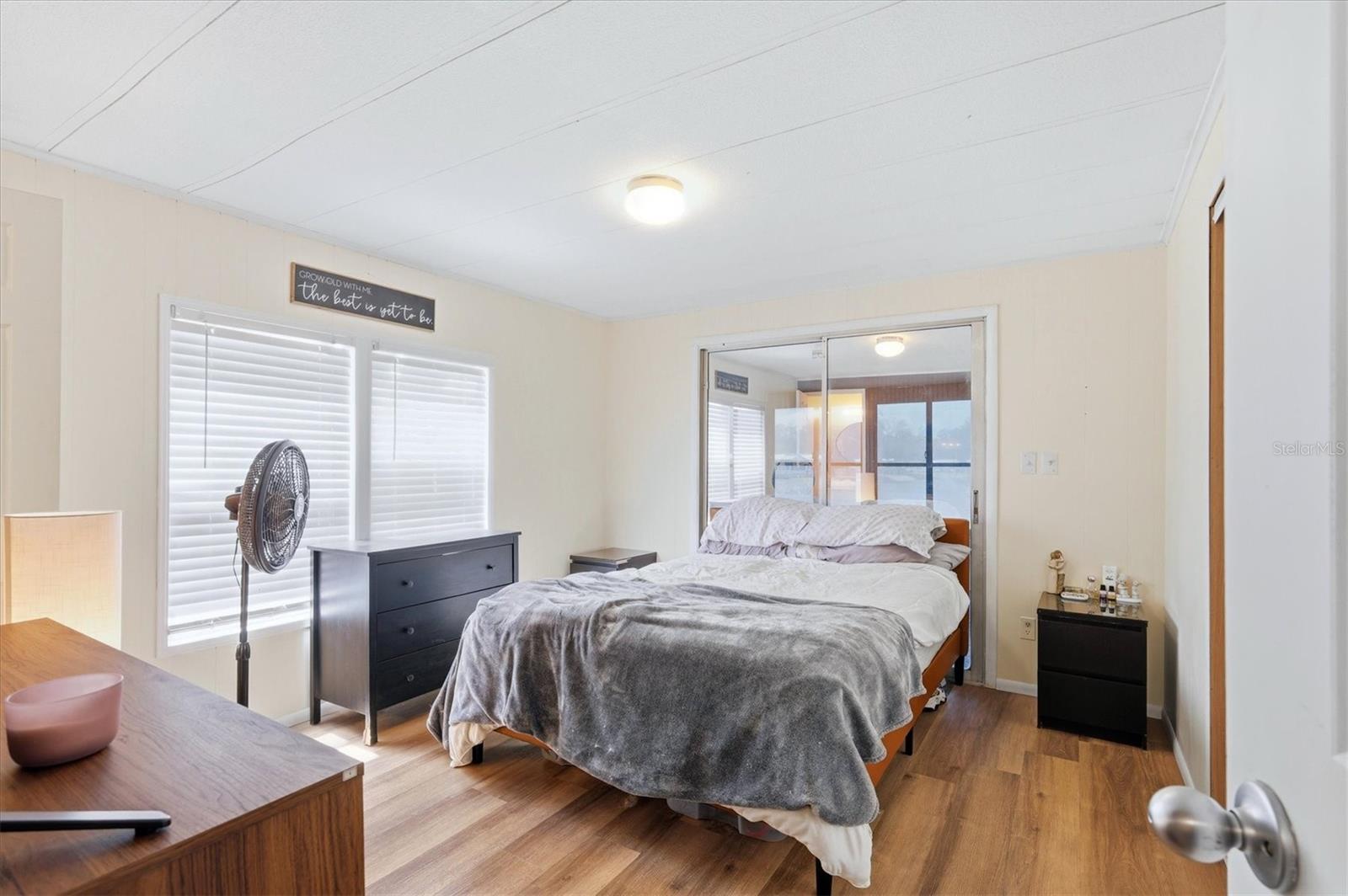 Image 17 of 39 For 6710 36th Avenue E 181