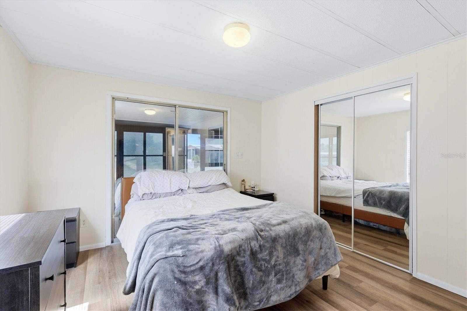 Image 20 of 39 For 6710 36th Avenue E 181