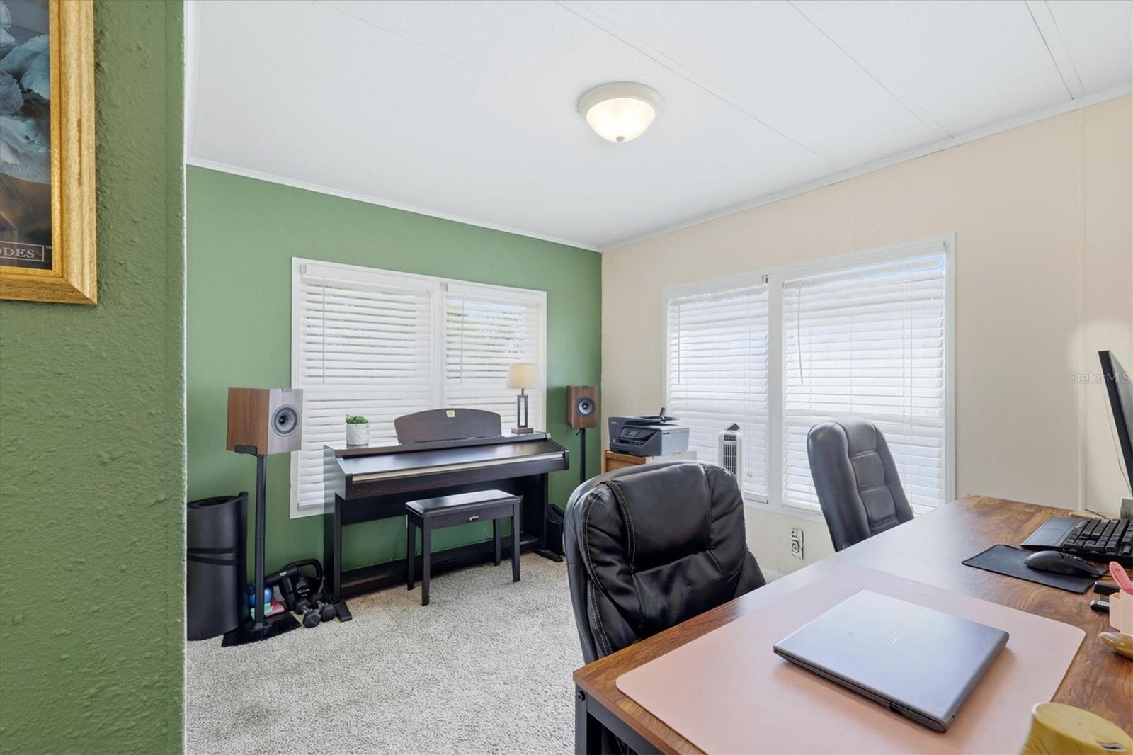 Image 21 of 39 For 6710 36th Avenue E 181