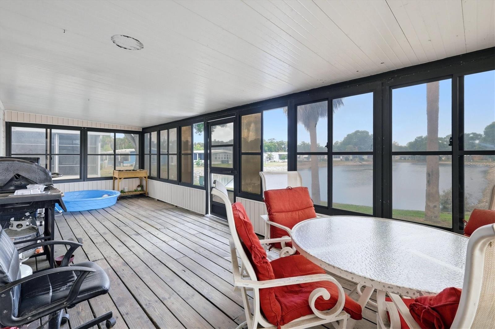 Image 23 of 39 For 6710 36th Avenue E 181