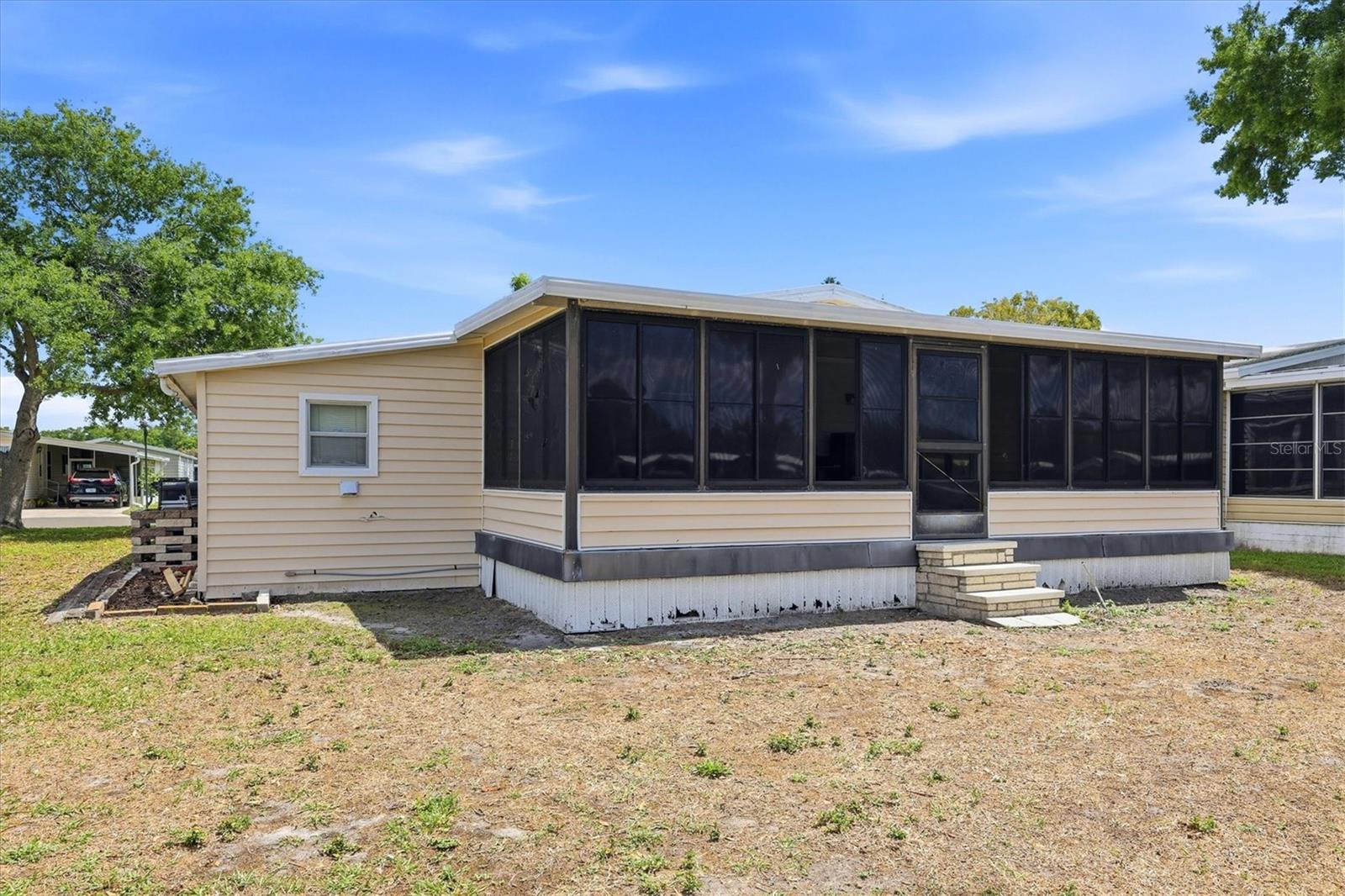 Image 25 of 39 For 6710 36th Avenue E 181