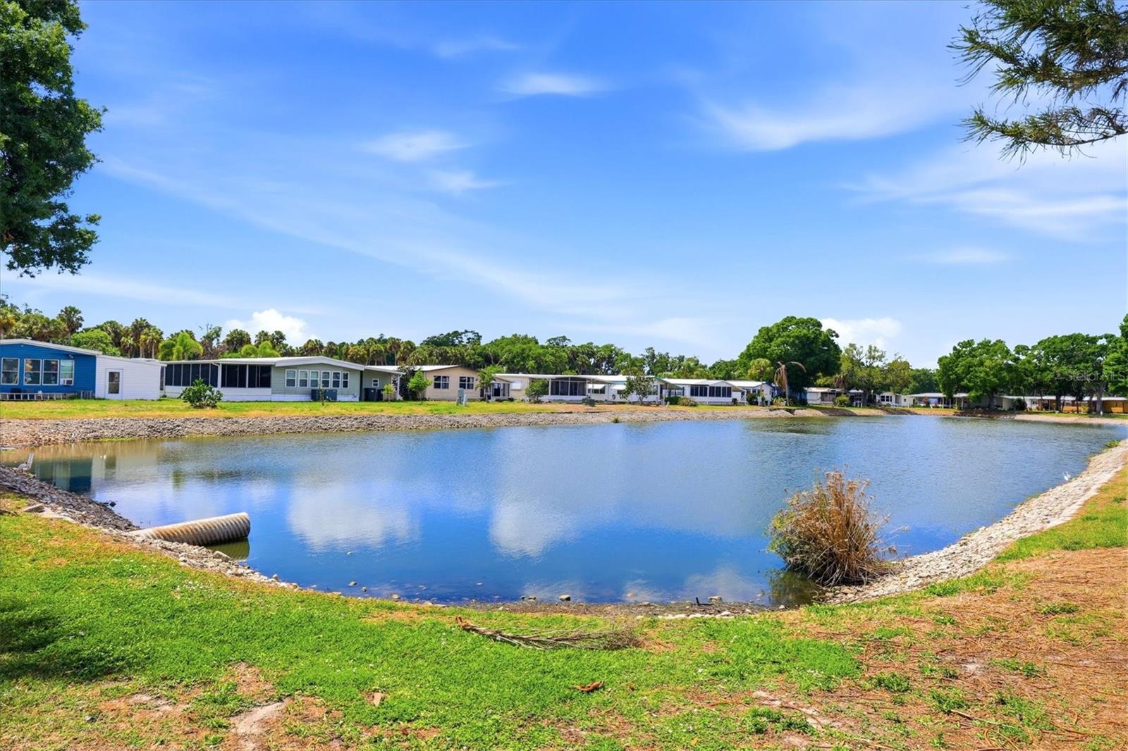 Image 5 of 39 For 6710 36th Avenue E 181