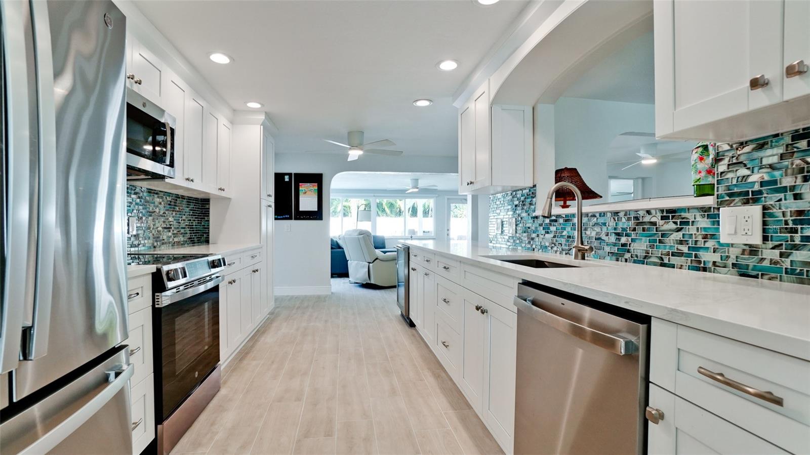 Listing photo id 19 for 504 69th Street