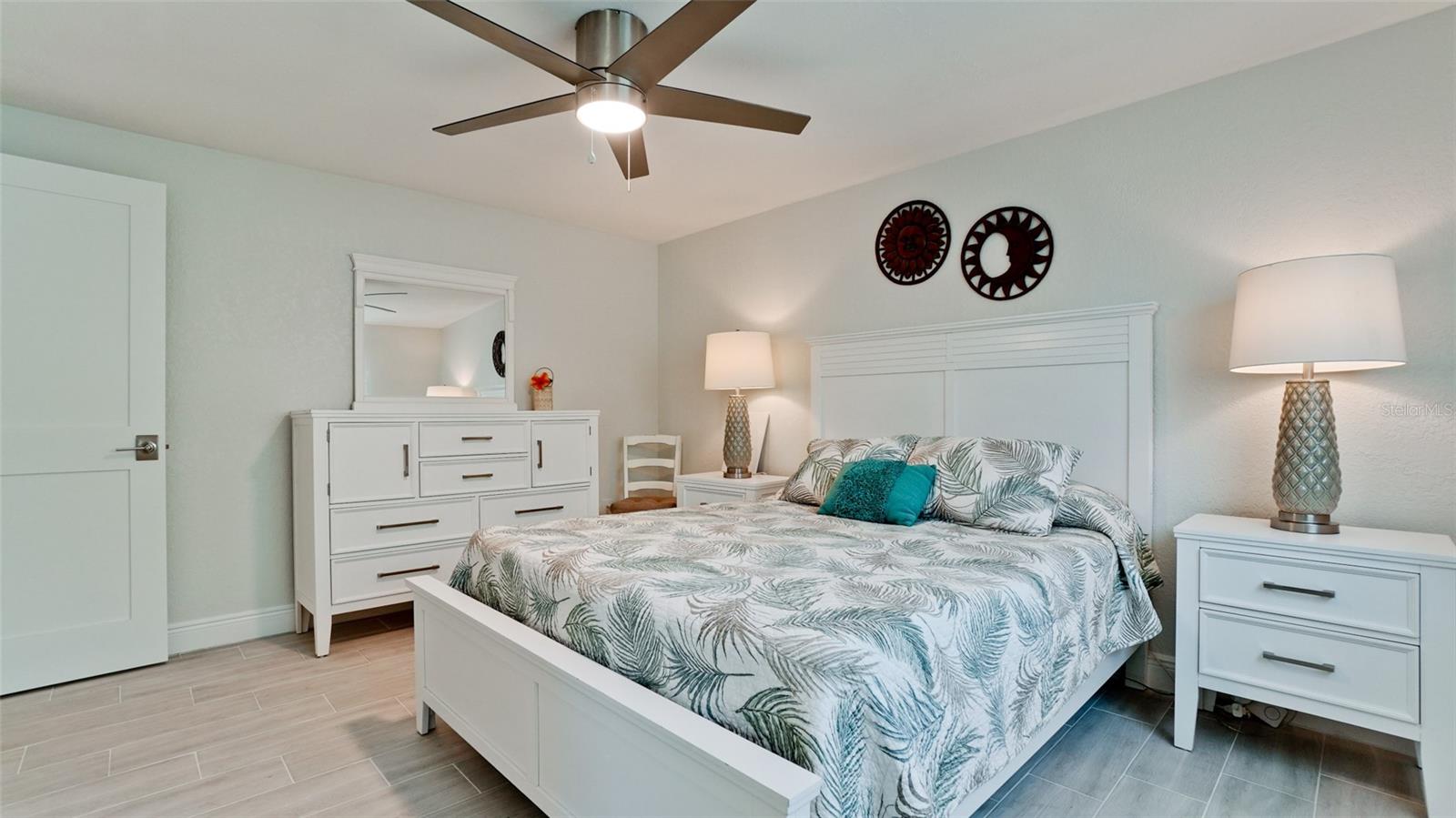 Listing photo id 24 for 504 69th Street