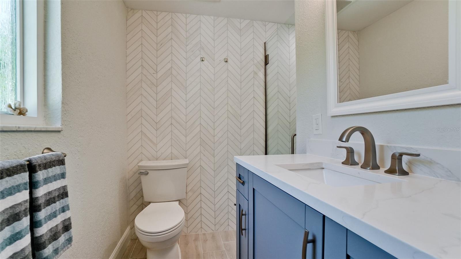 Listing photo id 25 for 504 69th Street